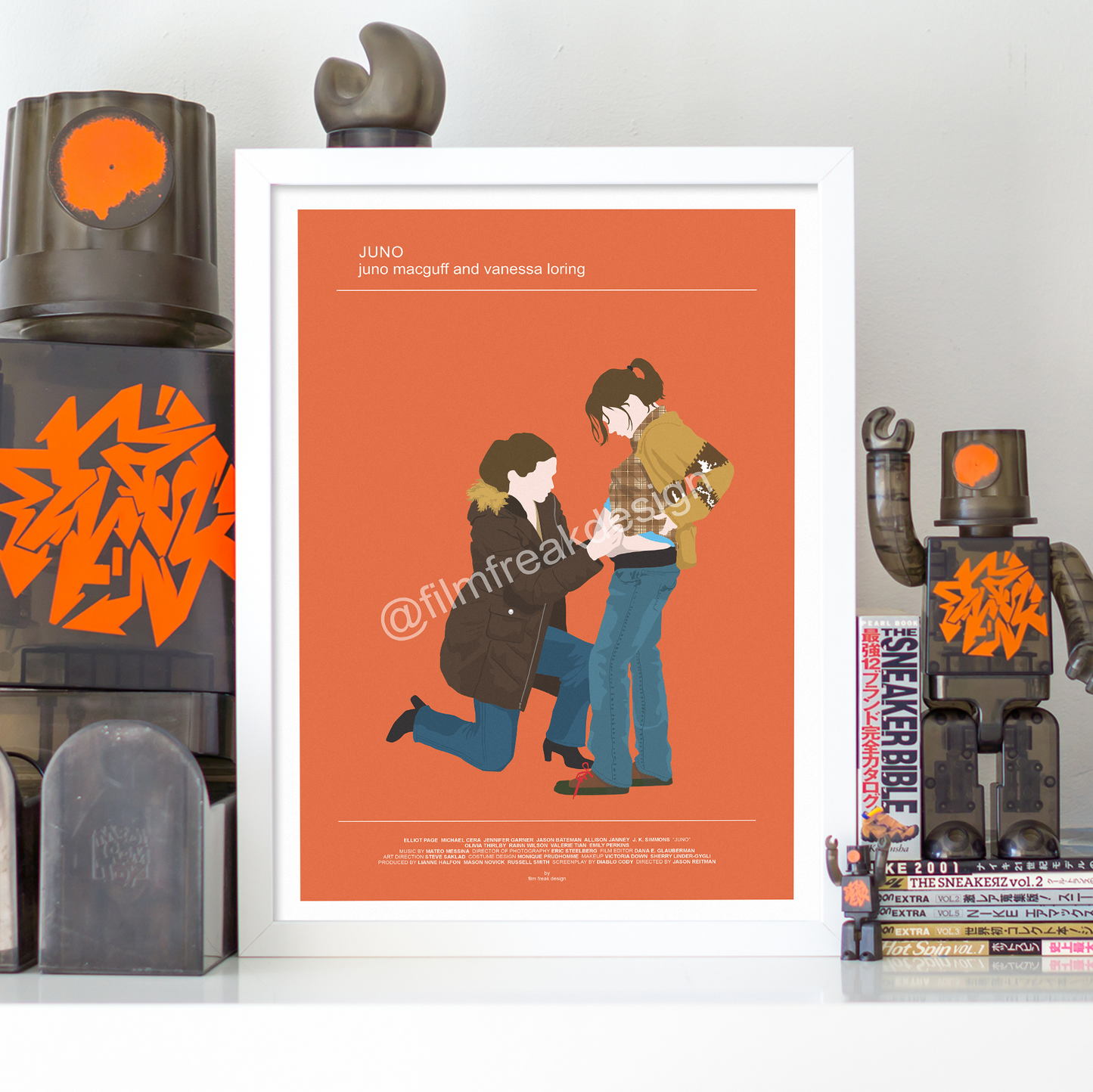 Juno 2007 poster, Elliot Page as Juno MacGuff, Jennifer Garner as Vanessa Loring